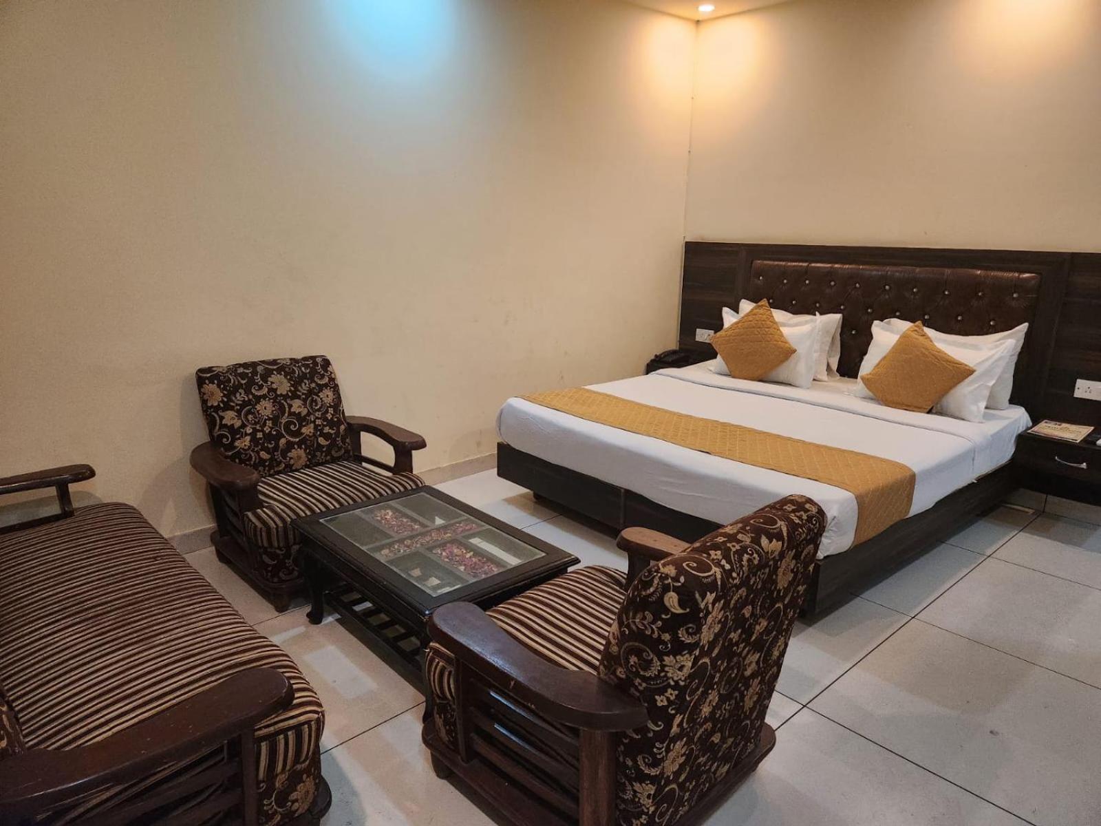 Grand Cozy Hotel New Delhi