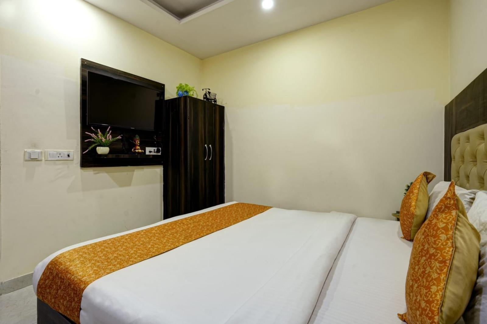 Hotel Grand Cozy New Delhi