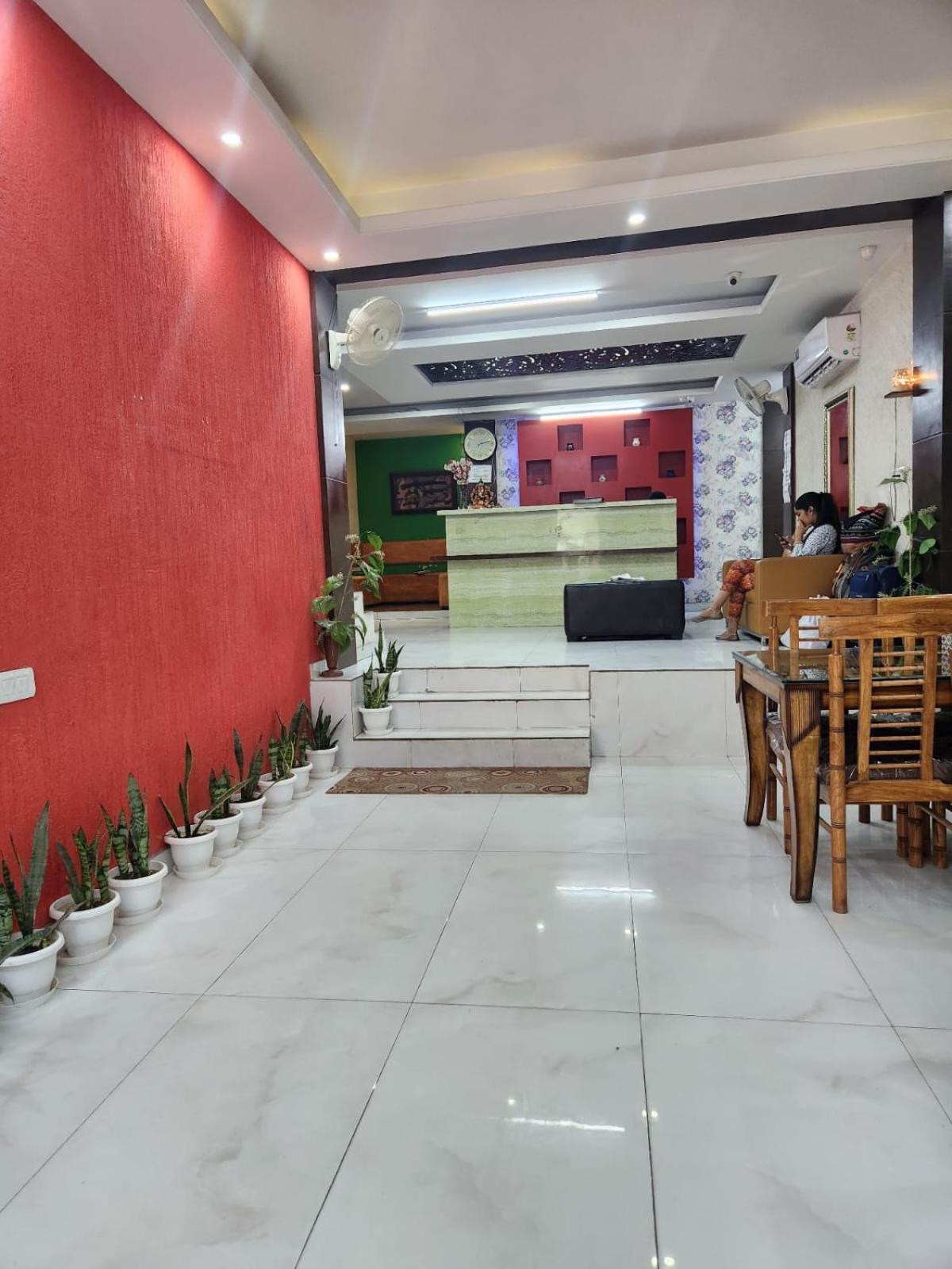 Grand Cozy New Delhi